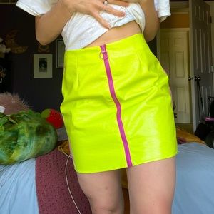 NEON YELLOW AND PINK BARBIE RAVE MINI SKIRT 👓✨👛